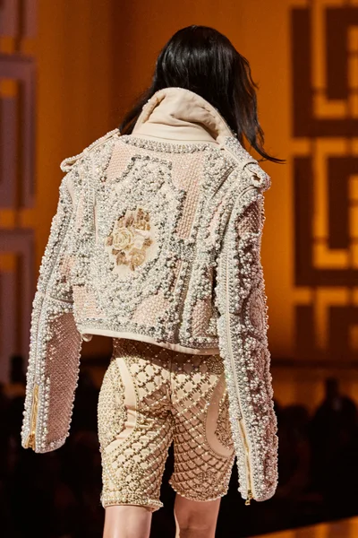 Look 110